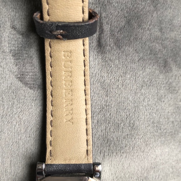 Burberry watch, dark brown original leather band - Picture 5 of 13
